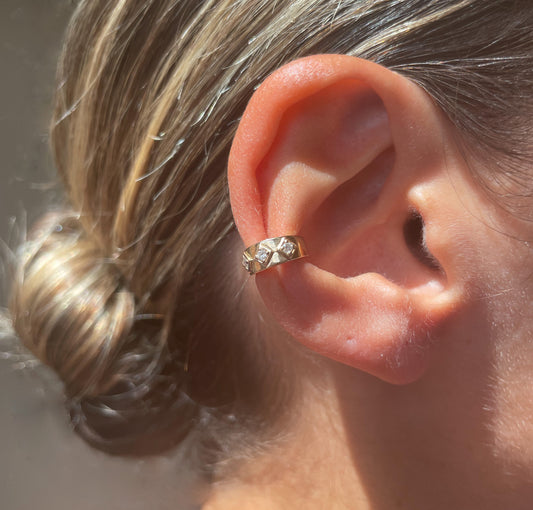 Sierra Diamond Earcuff