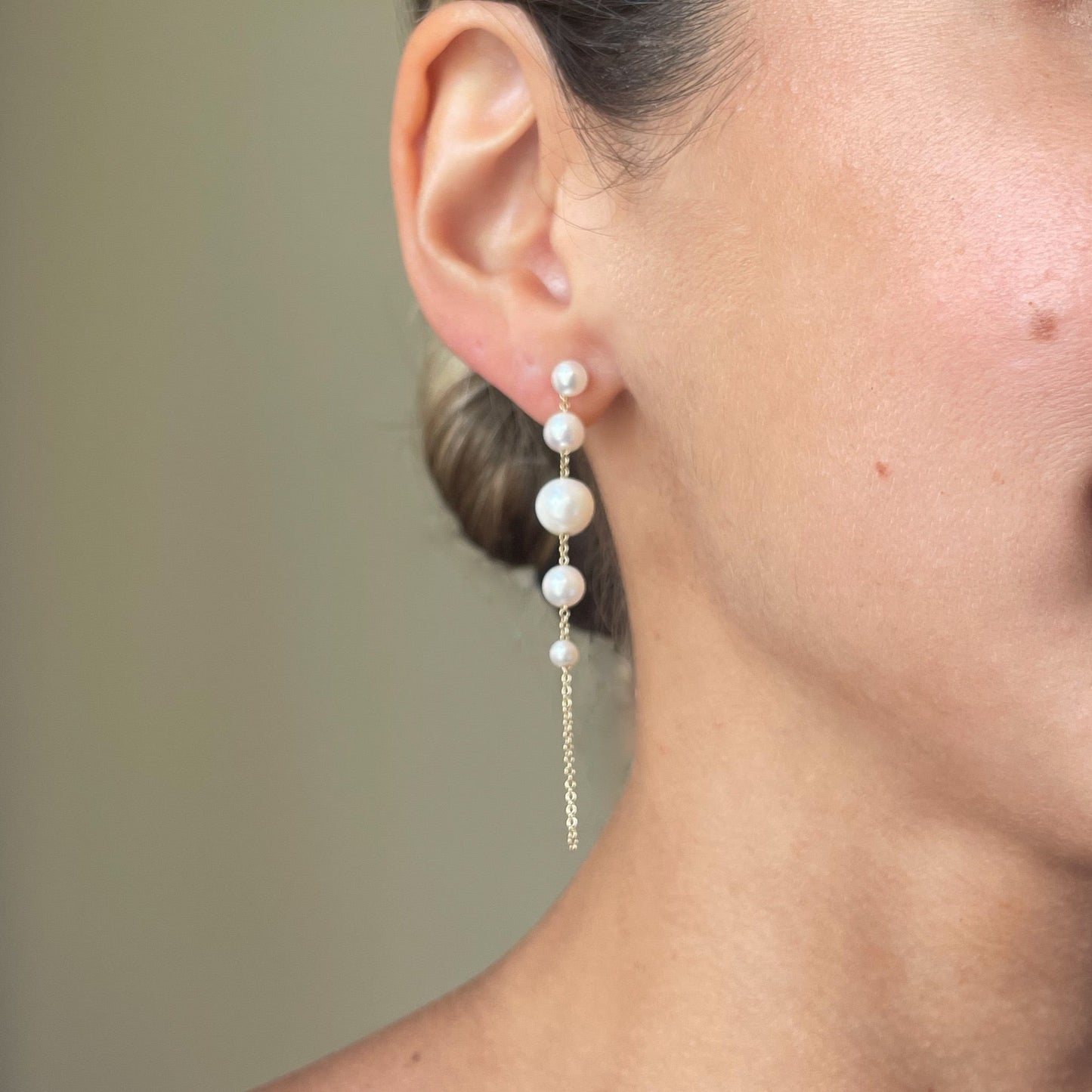 Diana Graduated Pearl Stud Drop Earrings